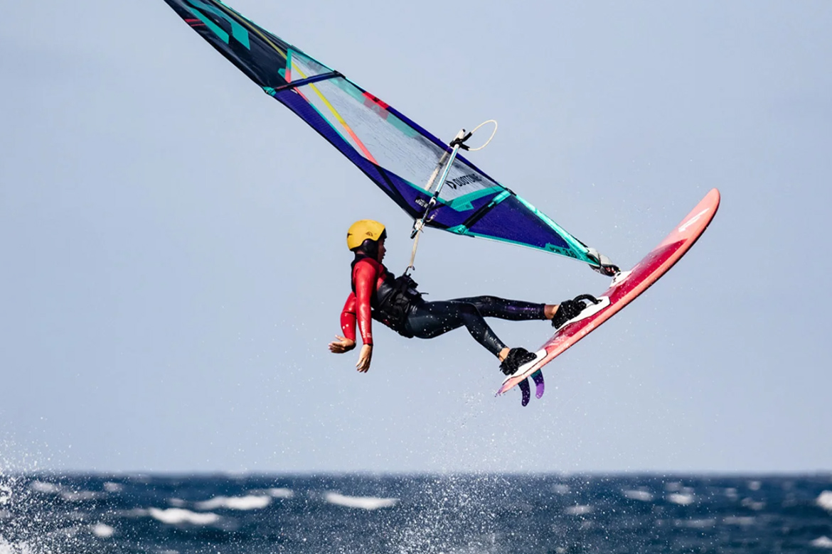 Now_2022_Duotone_windsurf_voile_wave