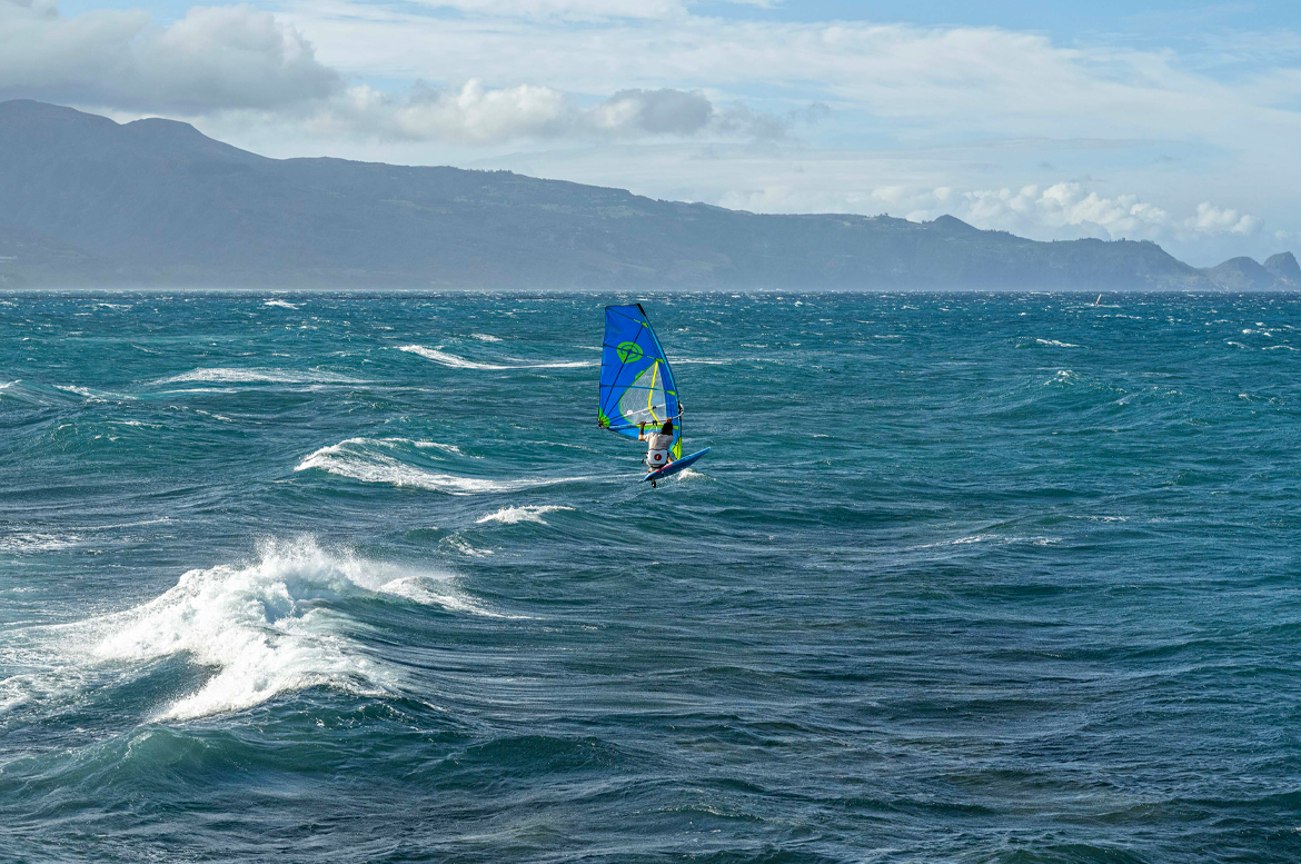 one-goya-2022-windsurf-wave