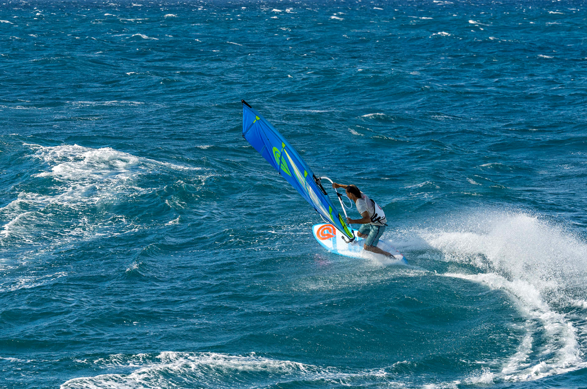 one-goya-2022-windsurf-wave
