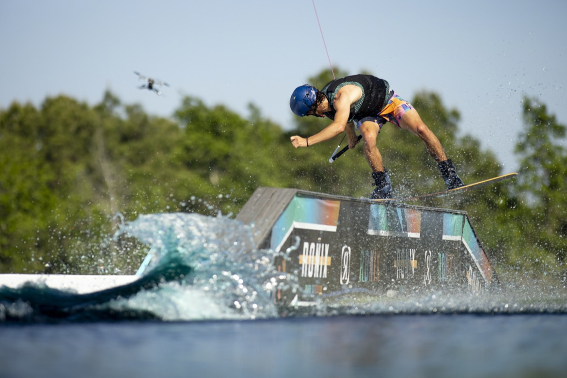 Atmos 2022 Ronix Wakeboard